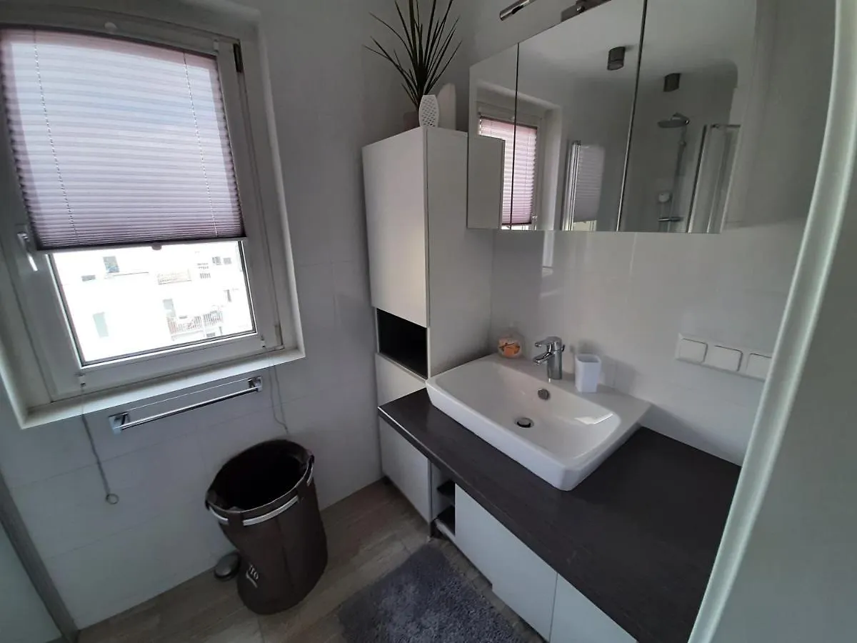 Brilliant View: Balcony Home, Modern, Stylish And Newly Renovated Vienna Austria