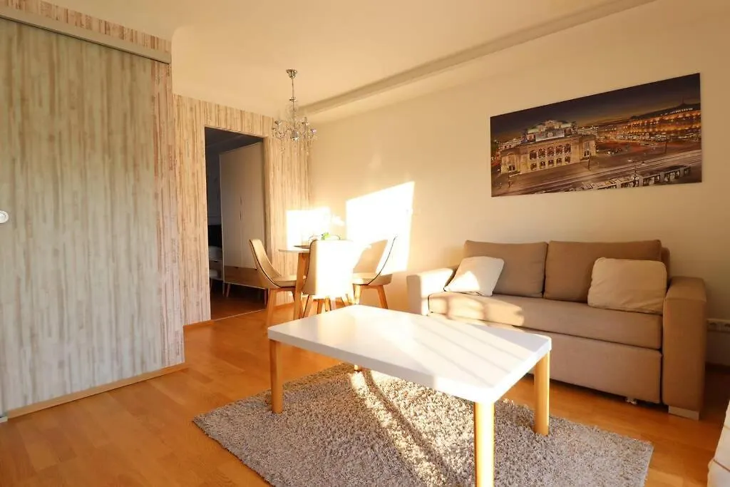 Brilliant View: Balcony Home, Modern, Stylish And Newly Renovated Vienna